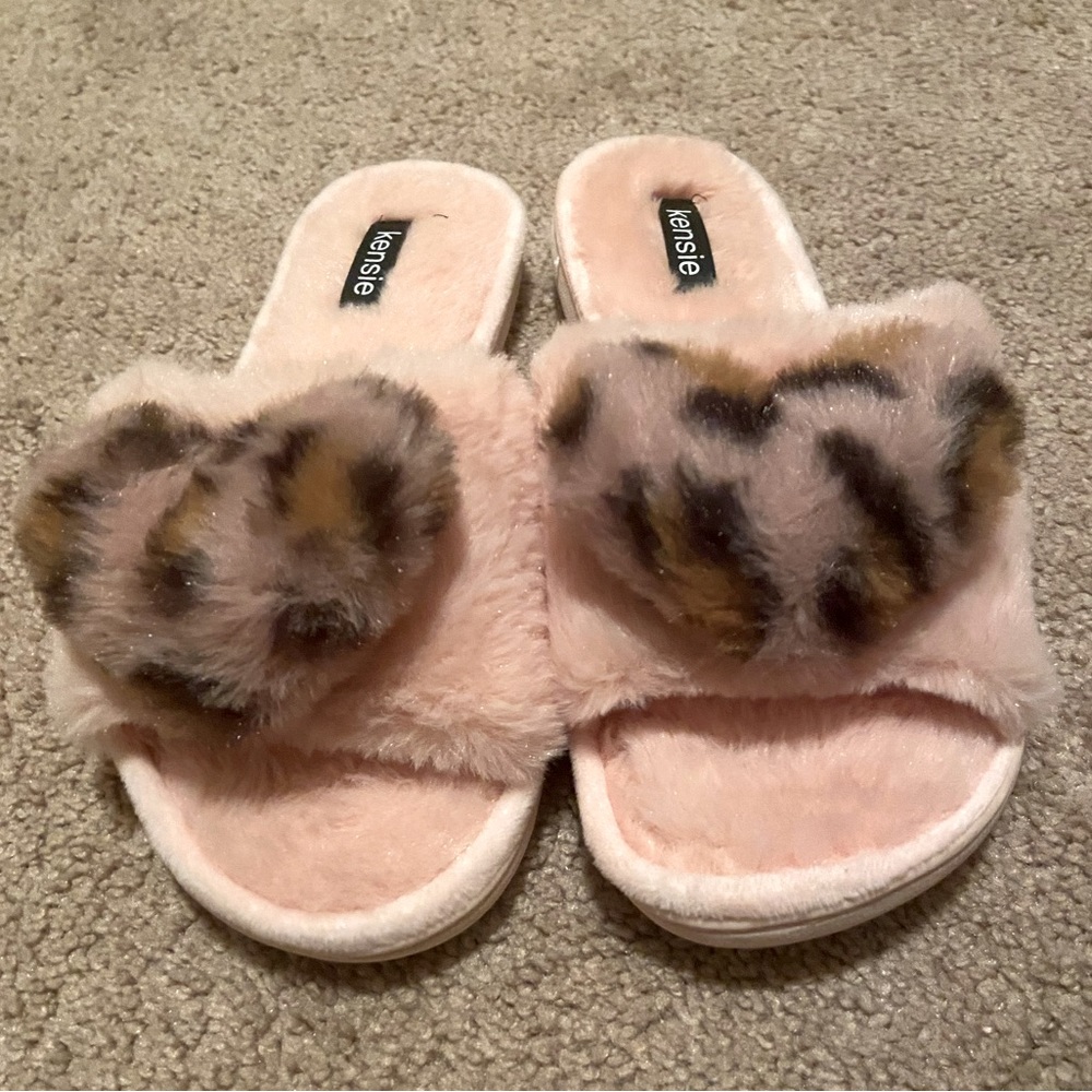 Kensie Women’s Peep Toe Faux Fur Warm Fuzzy Home Slippers